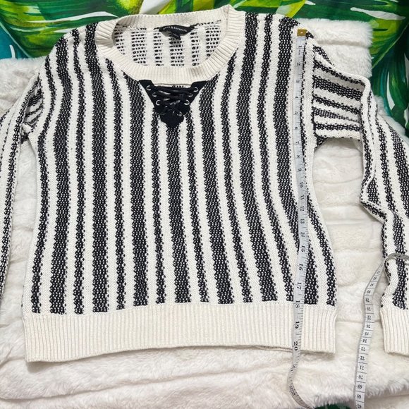 Rock Republic Small Chunky Knit Ivory Black Grunge Punk Striped Lace Up Sweater - Picture 4 of 6
